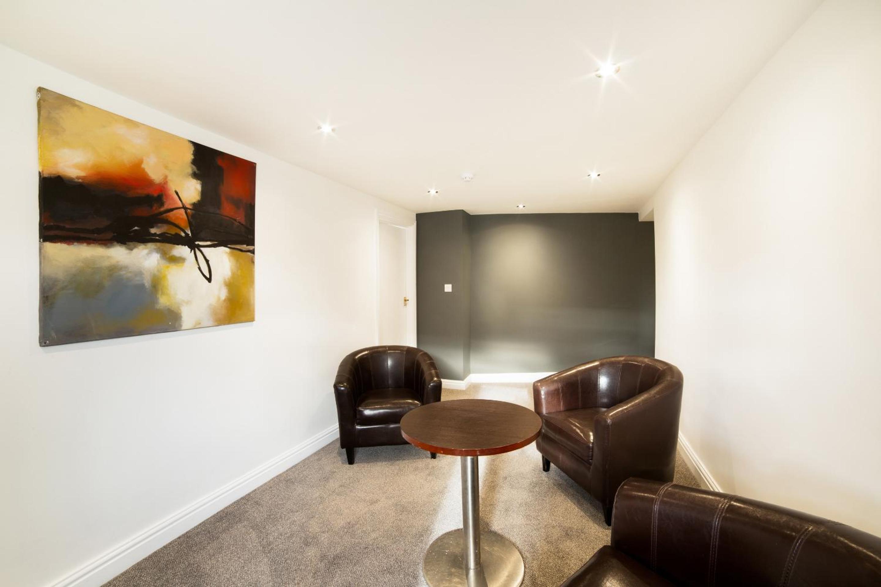 Best Western the Connaught Hotel 49/61