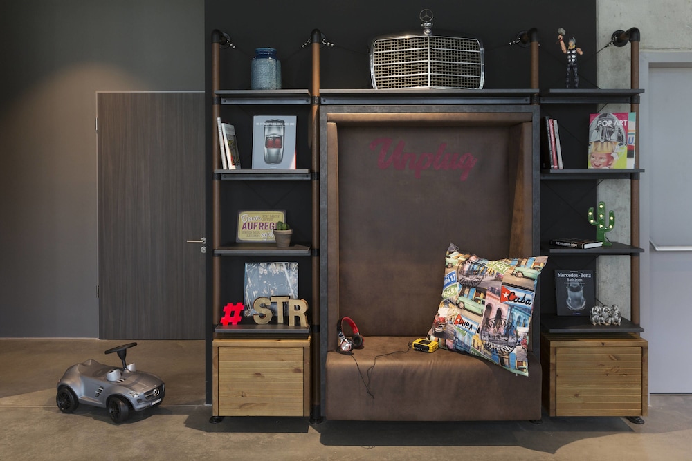 MOXY STUTTGART AIRPORT/MESSE 44/54