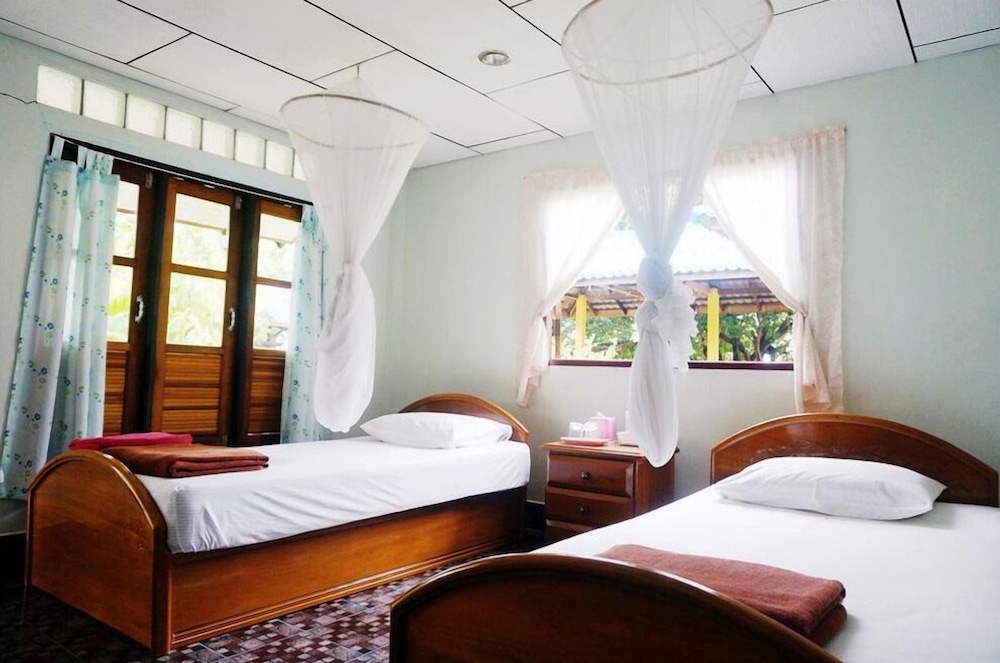 Nithiporn Resort 7/23