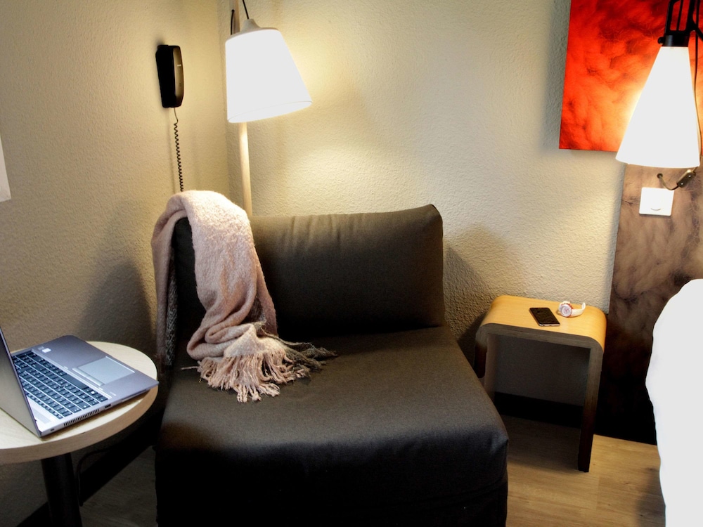 Ibis Quimper 44/70