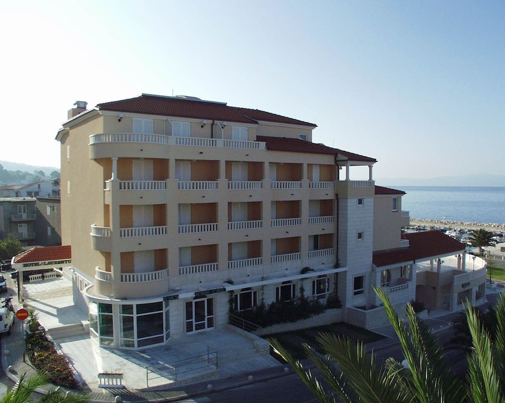 Hotel Laurentum 1/30