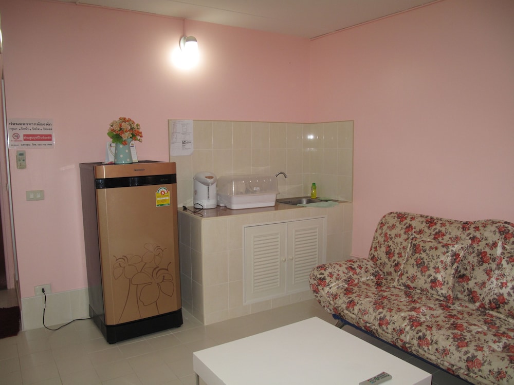 Sk Muangthongthani Apartment 18/48