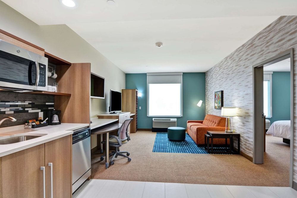 Home2 Suites by Hilton Bedford DFW West 25/48
