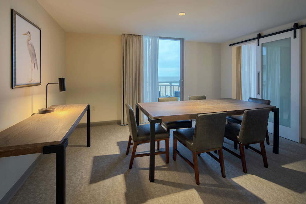 Embassy Suites by Hilton St Augustine Beach Oceanfront Resort 52/80
