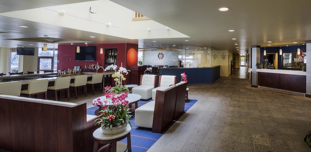 Bay Club Hotel & Marina 12/65