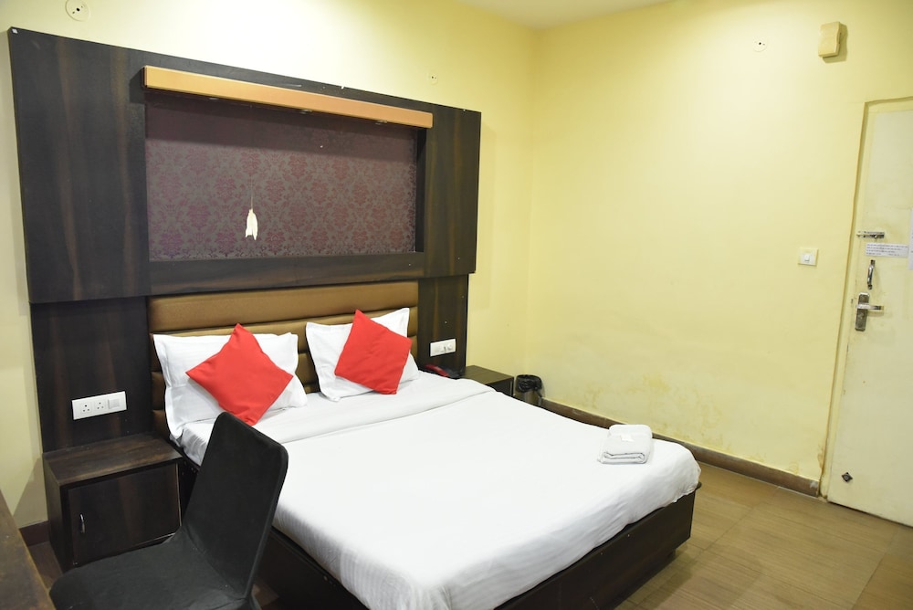 Hotel C 9 18/50