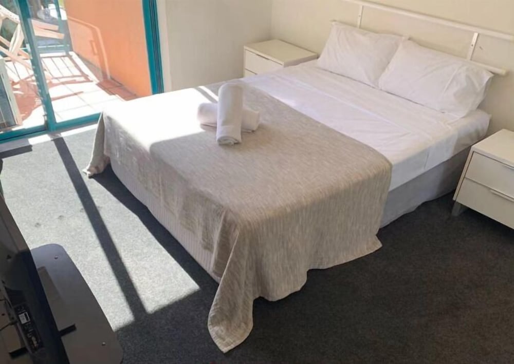Aruba Surf Resort 20/69