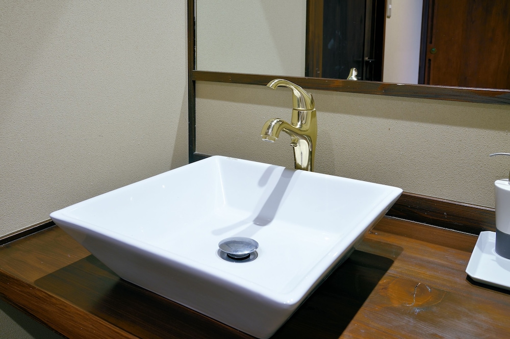 Ryokan Okayama 50/50