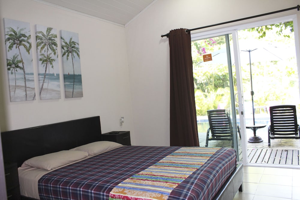 Jaco Lodge 13/50