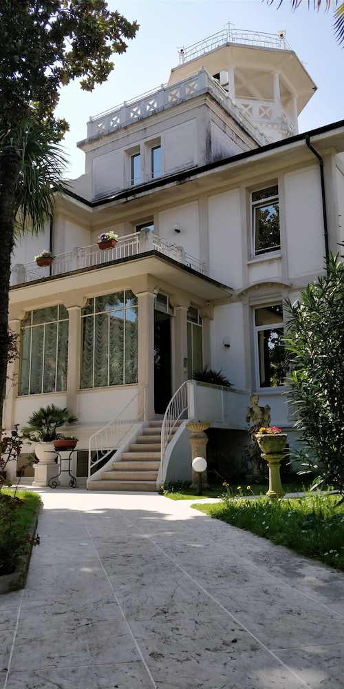 Hotel Villa Delle Palme 4/79