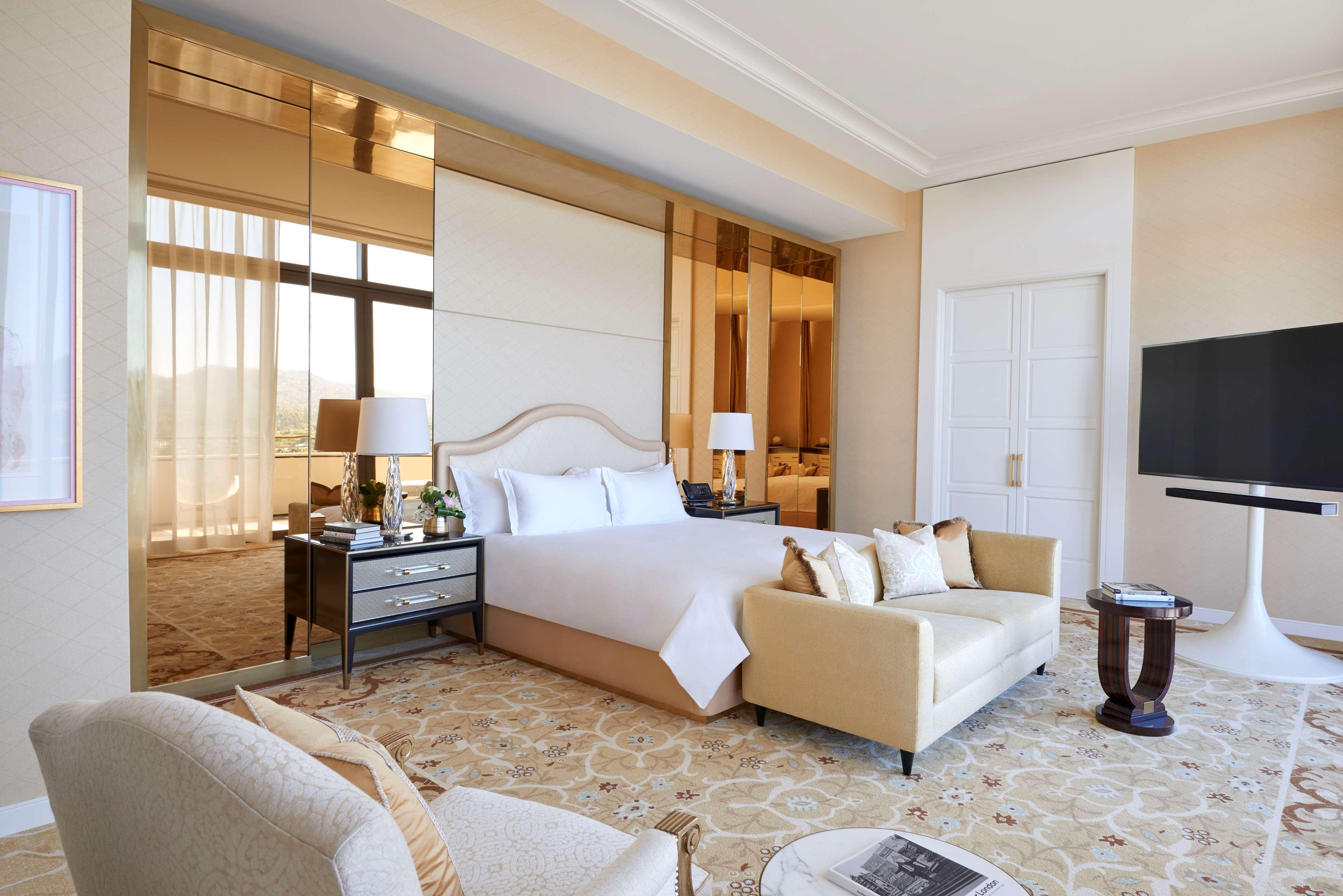 Presidential, Penthouse Suite