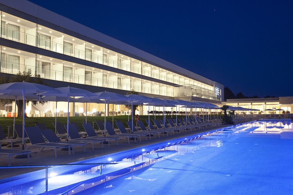 HOTEL 55 SANTO TOMAS 4/69