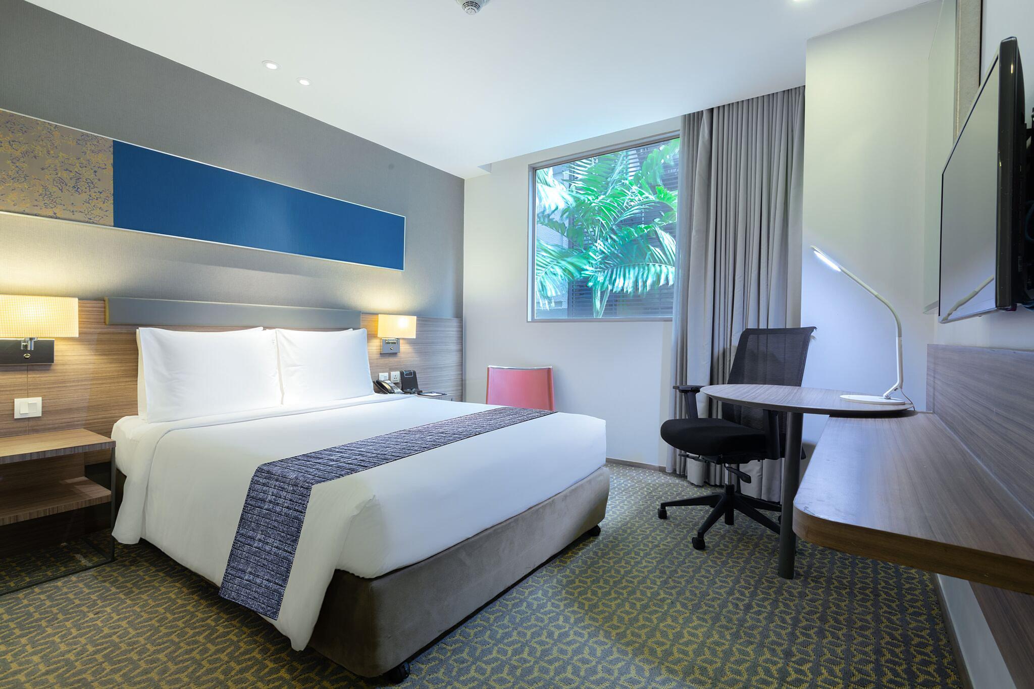 غرفة قياسية بسرير مزدوج، Holiday Inn Express Bangkok Sathorn 3/7