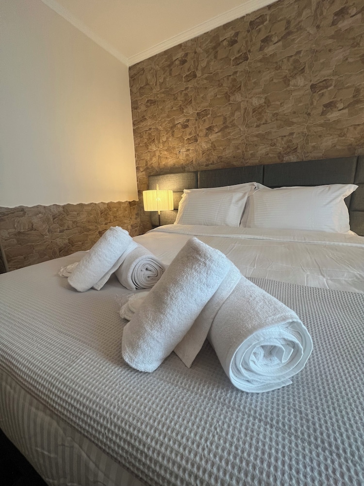 Light House Hotel Alexandroupolis 32/55