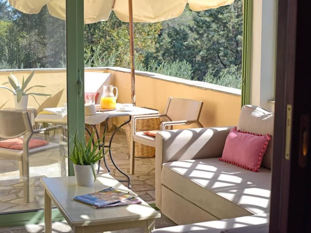 Isabella Country House 24/50