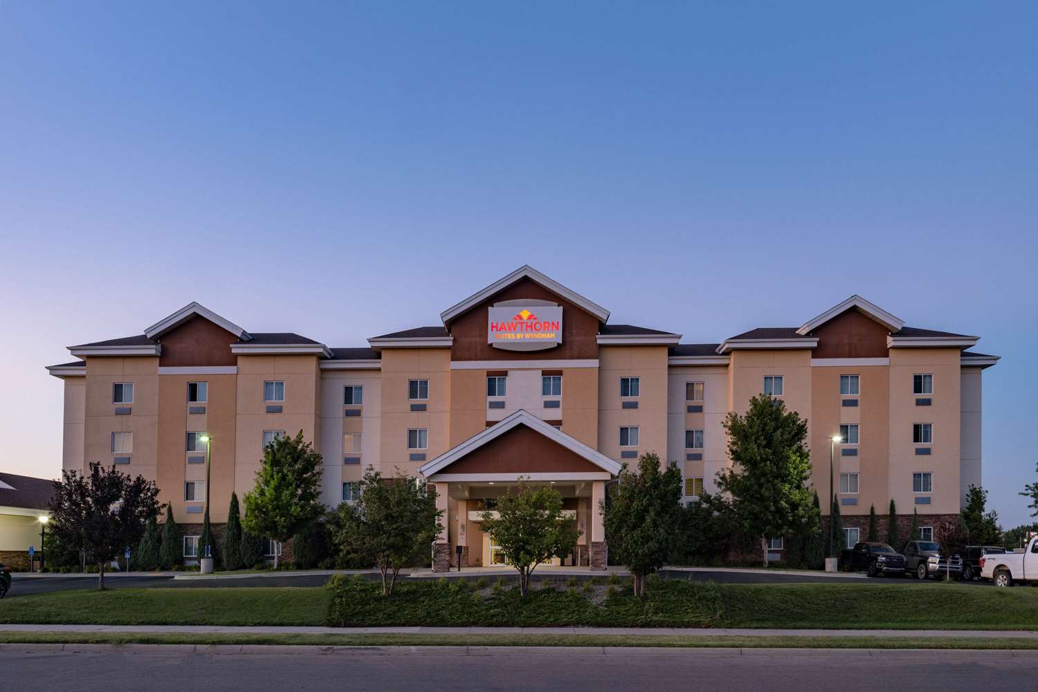 Hawthorn Suites By Wyndham Williston
