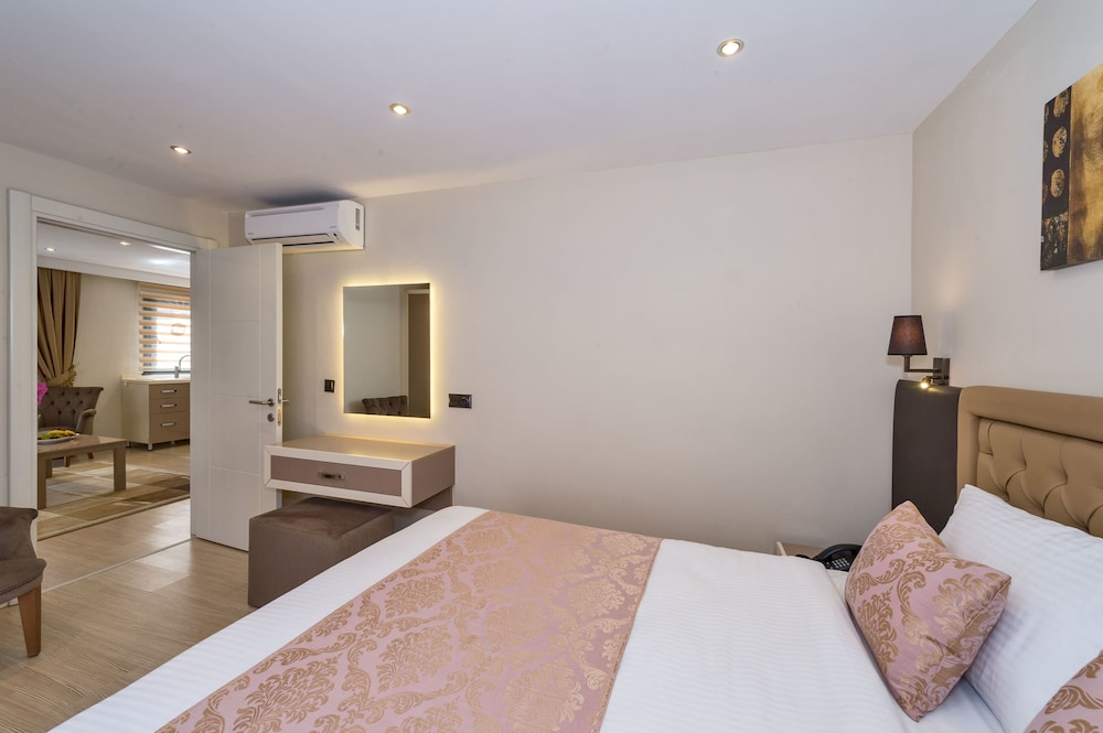 Gen Suites 7/50