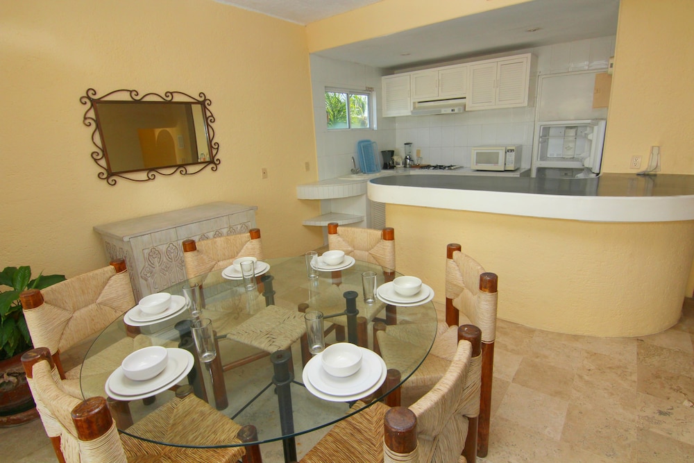 Villamar Princesa Suites 55/63