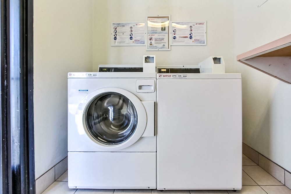 Motel6 Fremont, CA – North 14/58