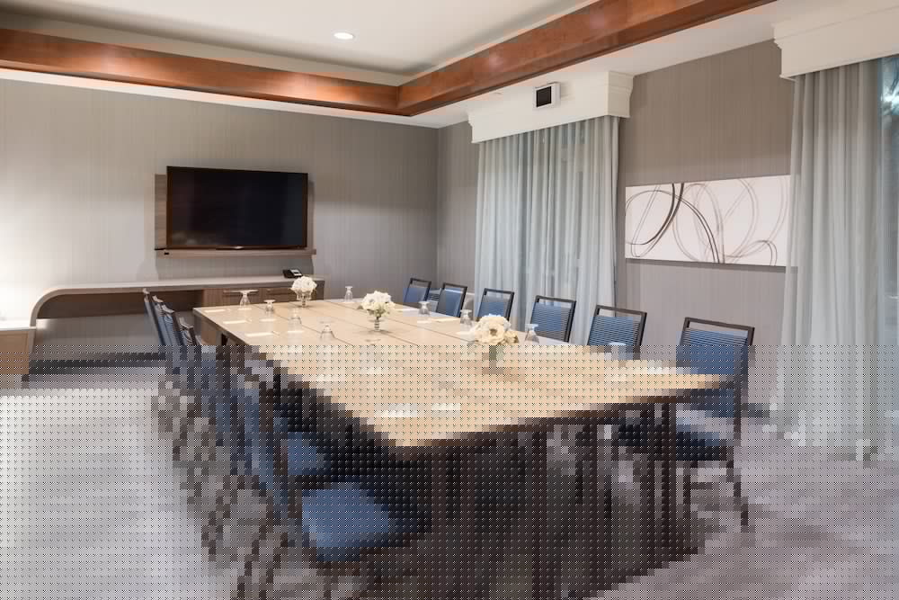 Courtyard By Marriott Toronto Vaughan 42/46