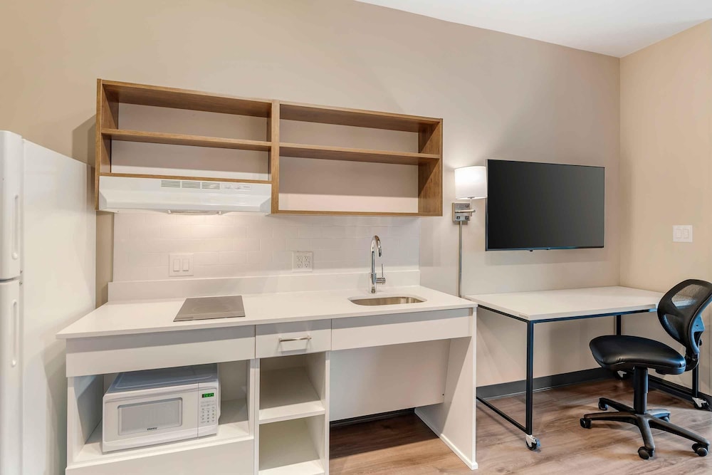 Extended Stay America Premier Suites - Charlottesville 33/50