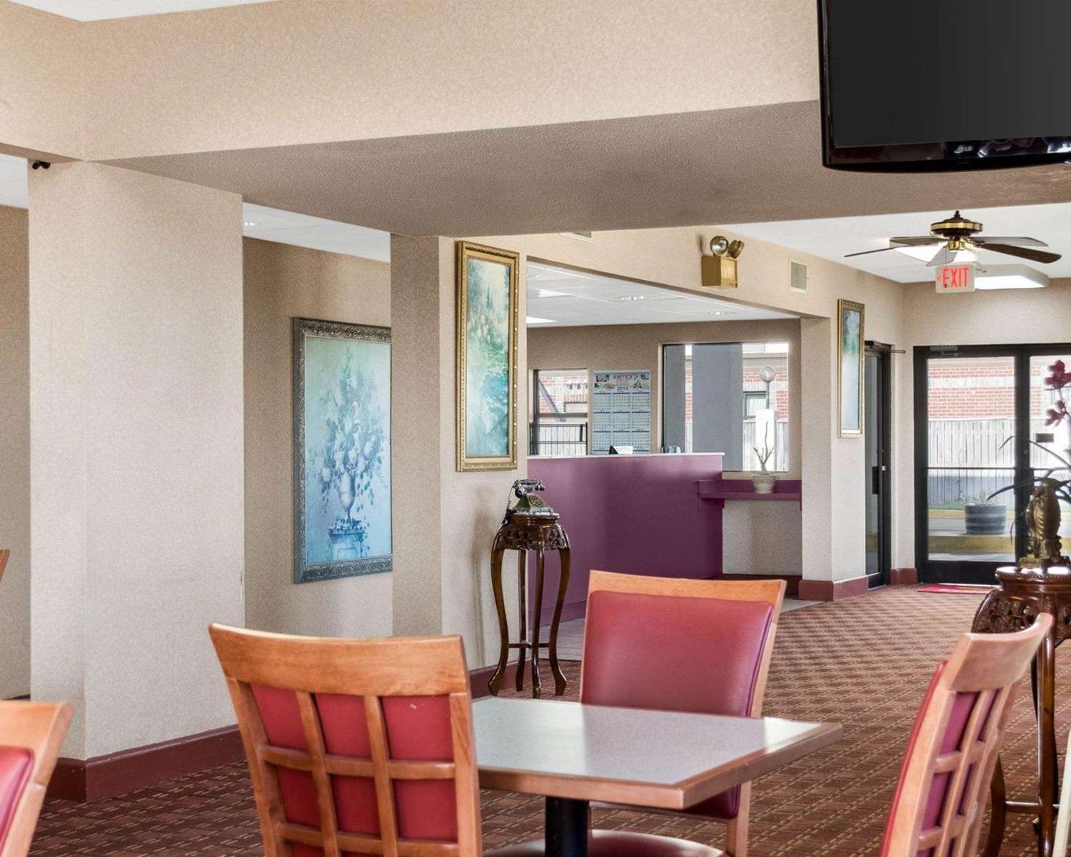 Econo Lodge Greenville MS 14/16