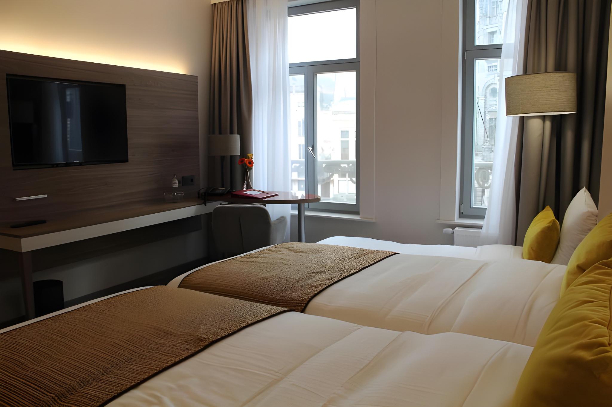 Comfort, Twin Beds, Sofa
