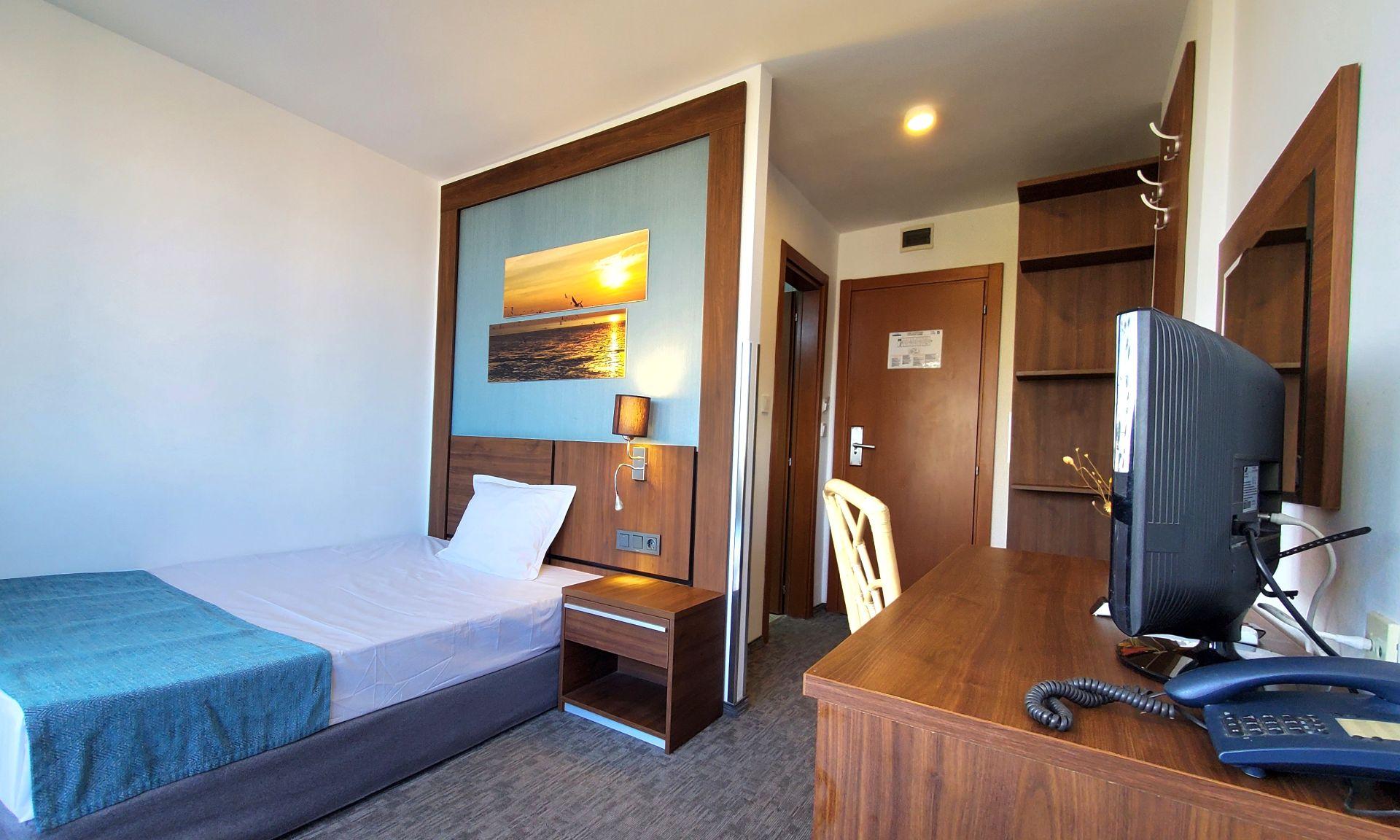 Economy, French Bed, Balcony or Terrace