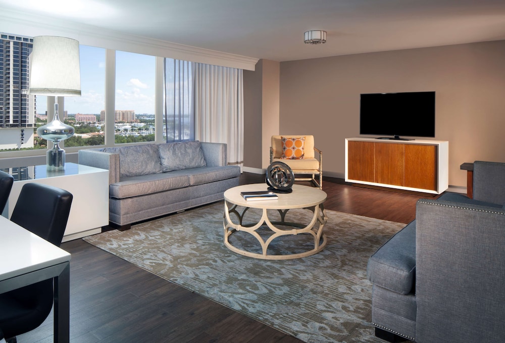 Hilton St Petersburg Bayfront 40/78