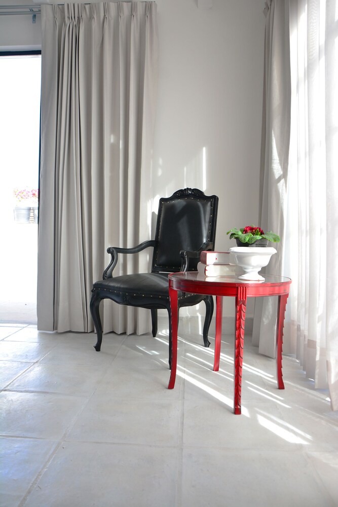 Casa Lani Luxury B&B 5/30