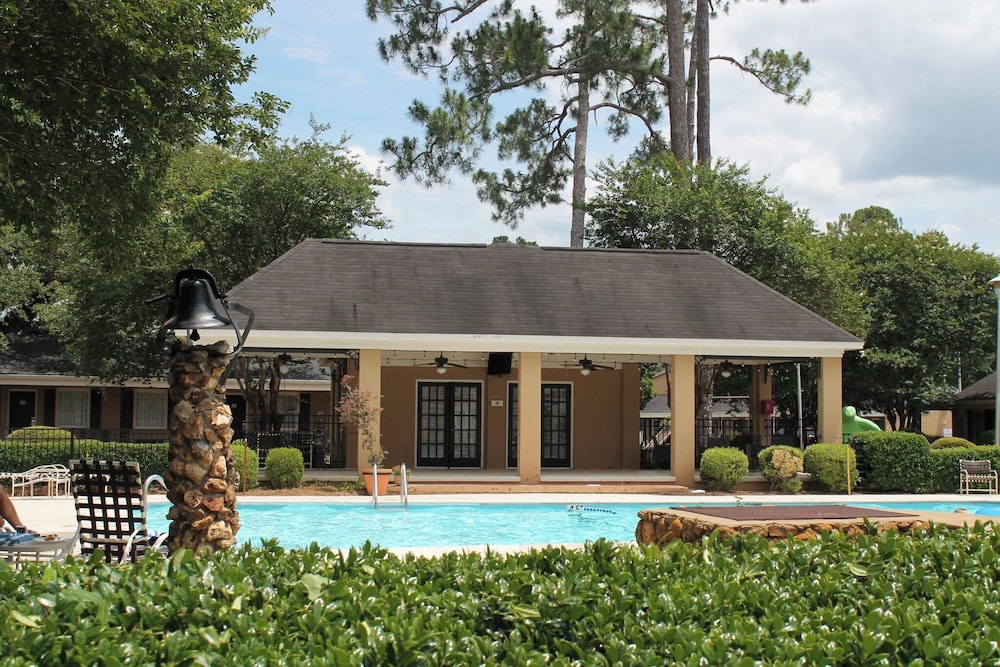 Merry Acres Inn 5/50