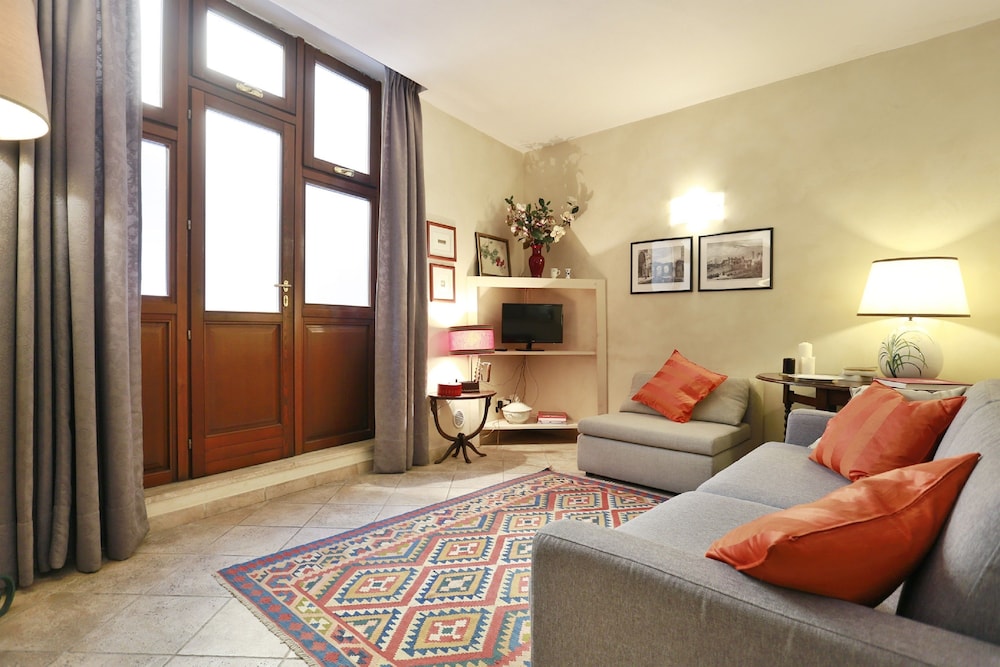 Ghibellina Apartment 43/50
