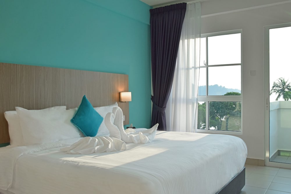 AVI Pangkor Beach Resort 15/38