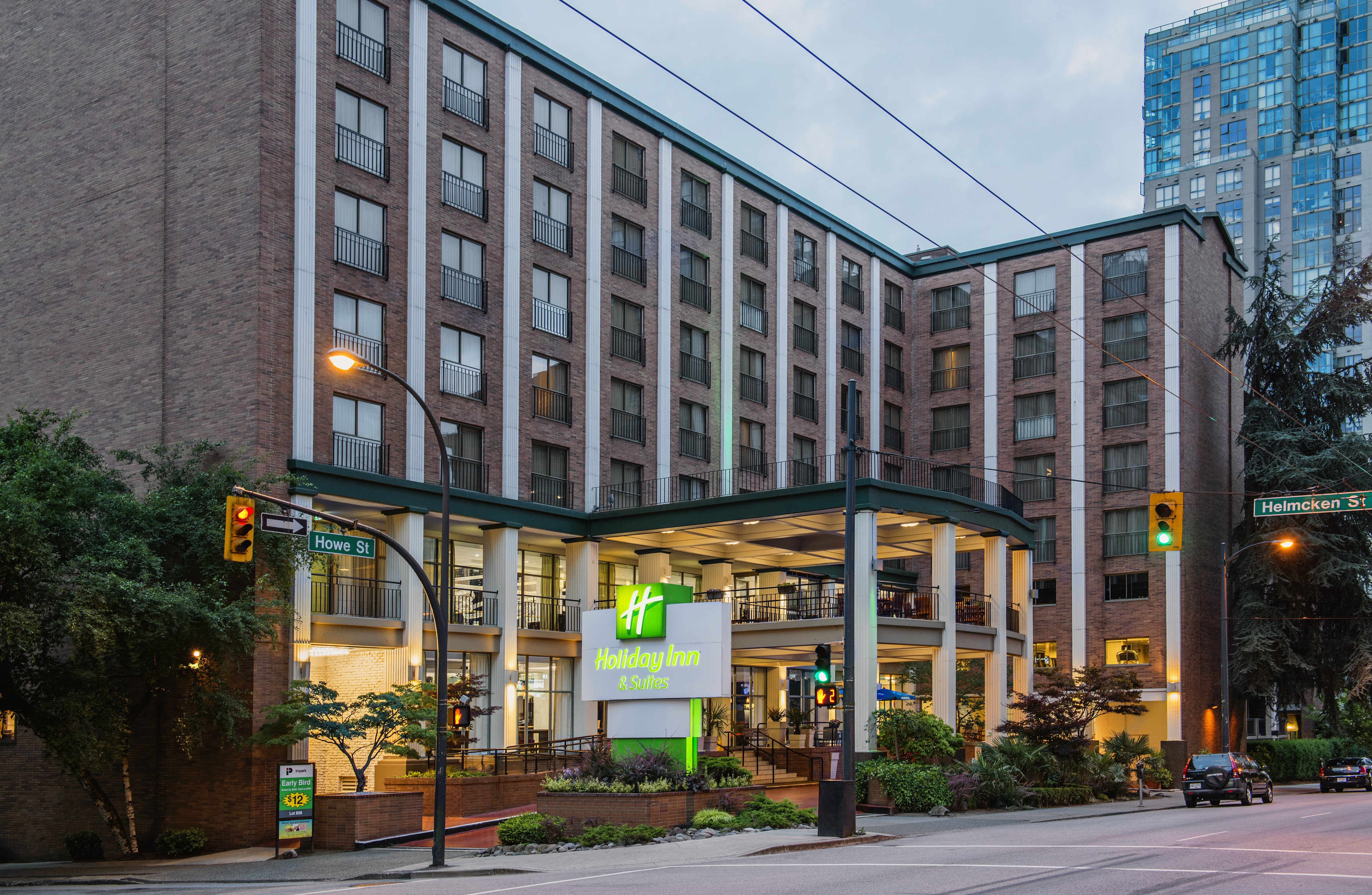 HOLIDAY INN HOTEL  AND SUITES VANCOUVER DOWNTOWN in VANCOUVER - BRITISH COLUMBIA