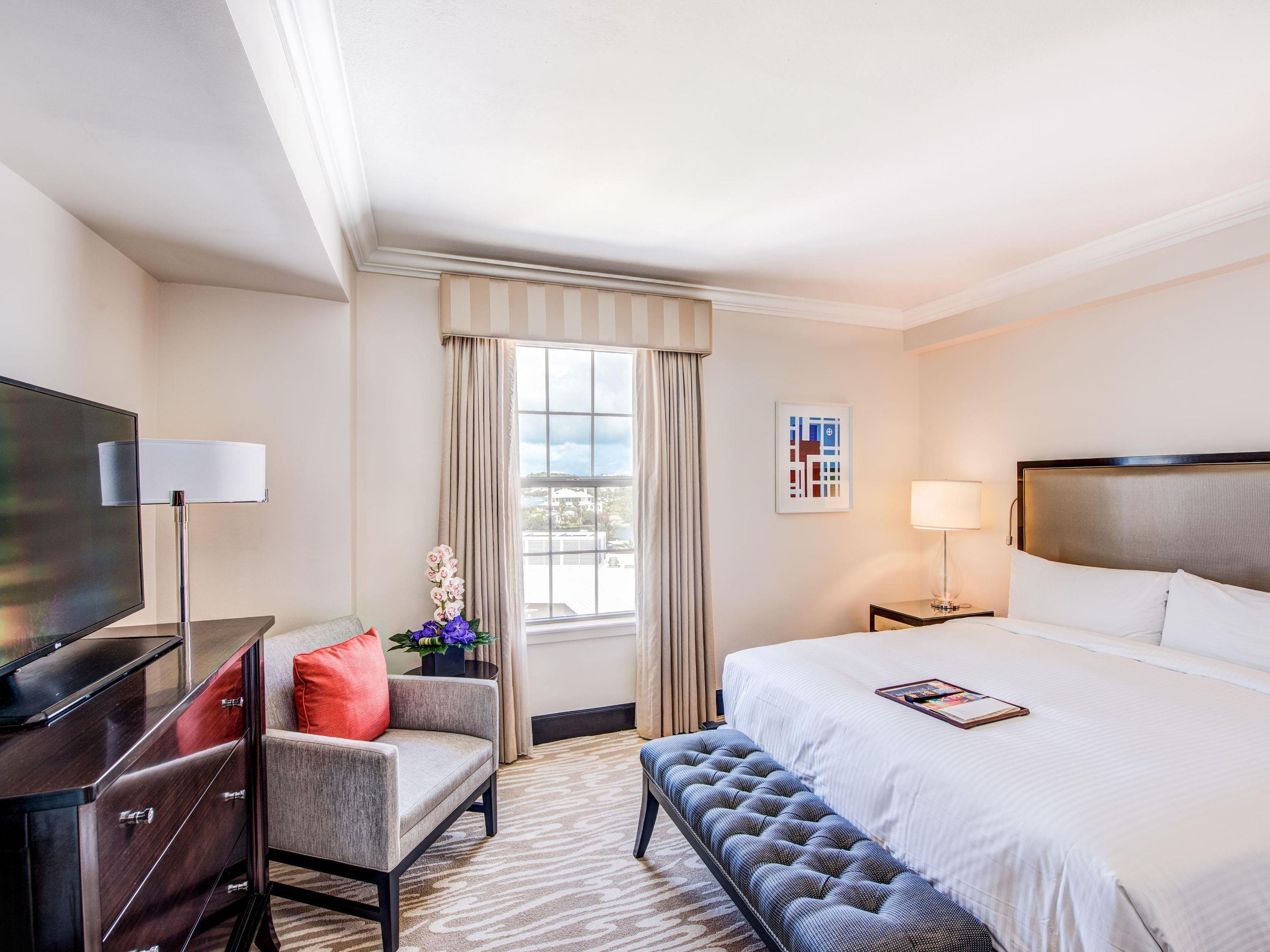 Fairmont Gold, Suite, King Bed