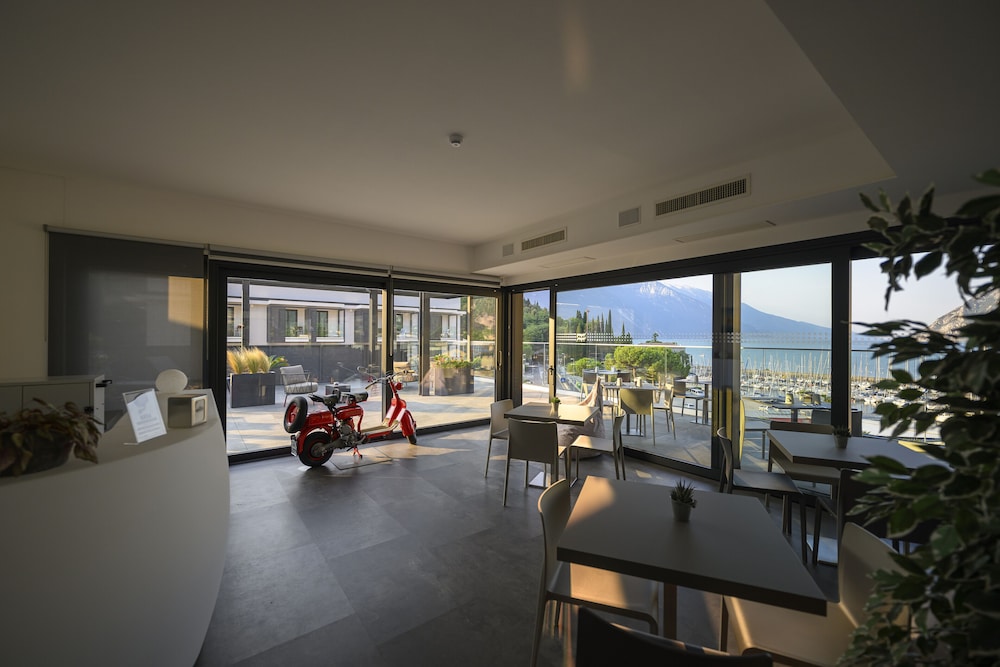 Hotel Riviera 30/50