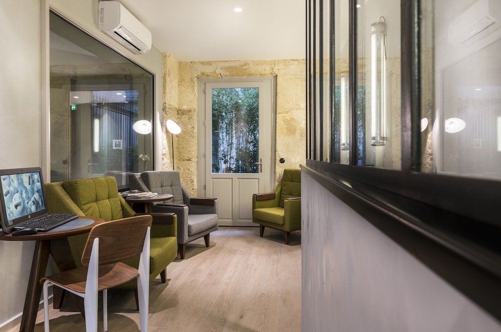 Hotel Basss 46/63