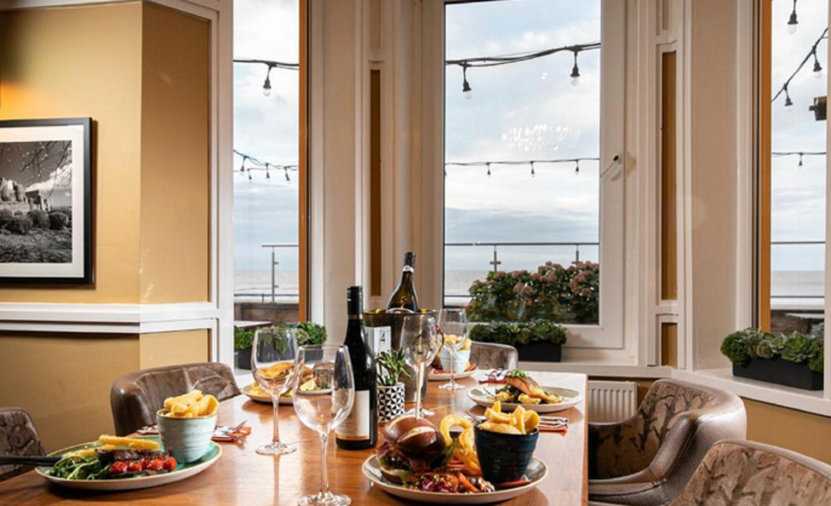 The Beaches Hotel 75/100