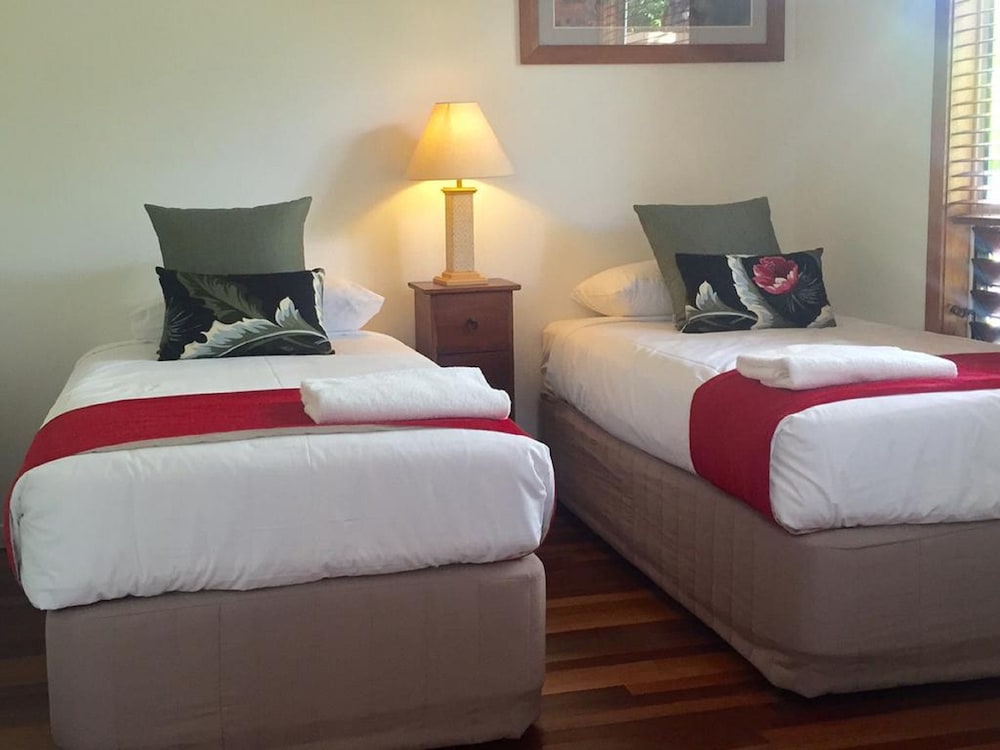 South Pacific Resort 29/78