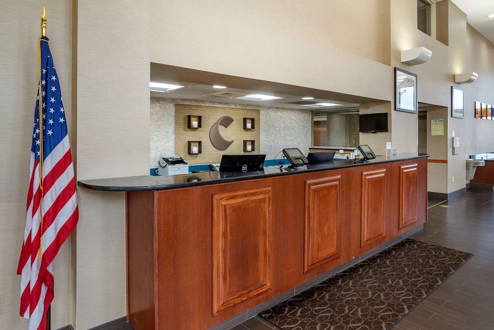 Comfort Suites Hagerstown Southeast 5/39