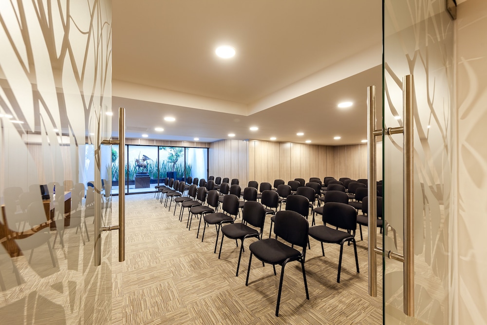 Suites del Angel 61/65