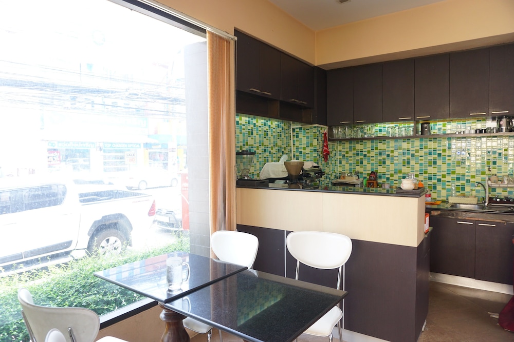 Panatara Hotel 29/35