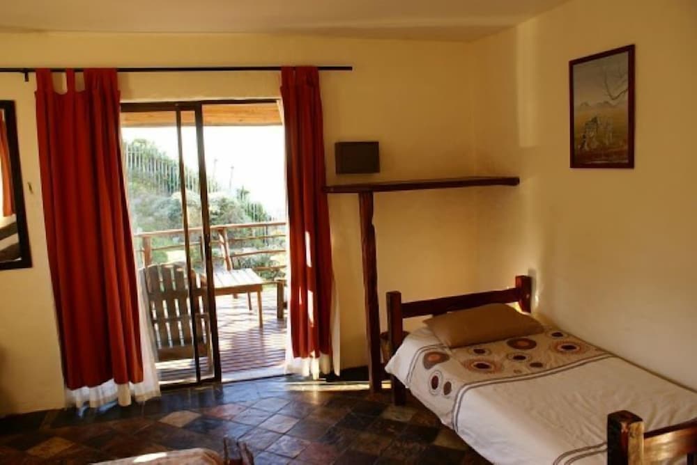 Island Vibe Jeffreys Bay Hostel 9/41