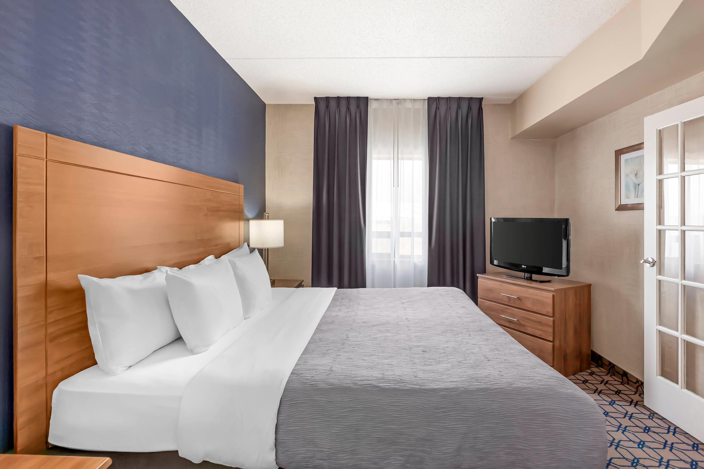 Upgrade, Suite, King Bed