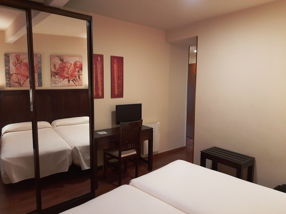 Hotel Urogallo (ex Husa) 16/46