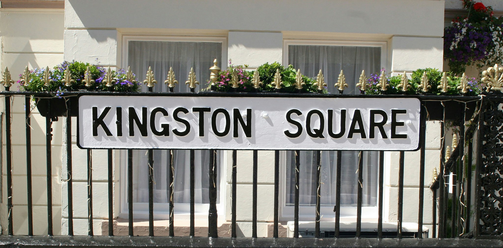 The Kingston Theatre Hotel 2/52