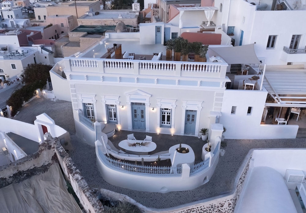 Oia Mansion 3/50