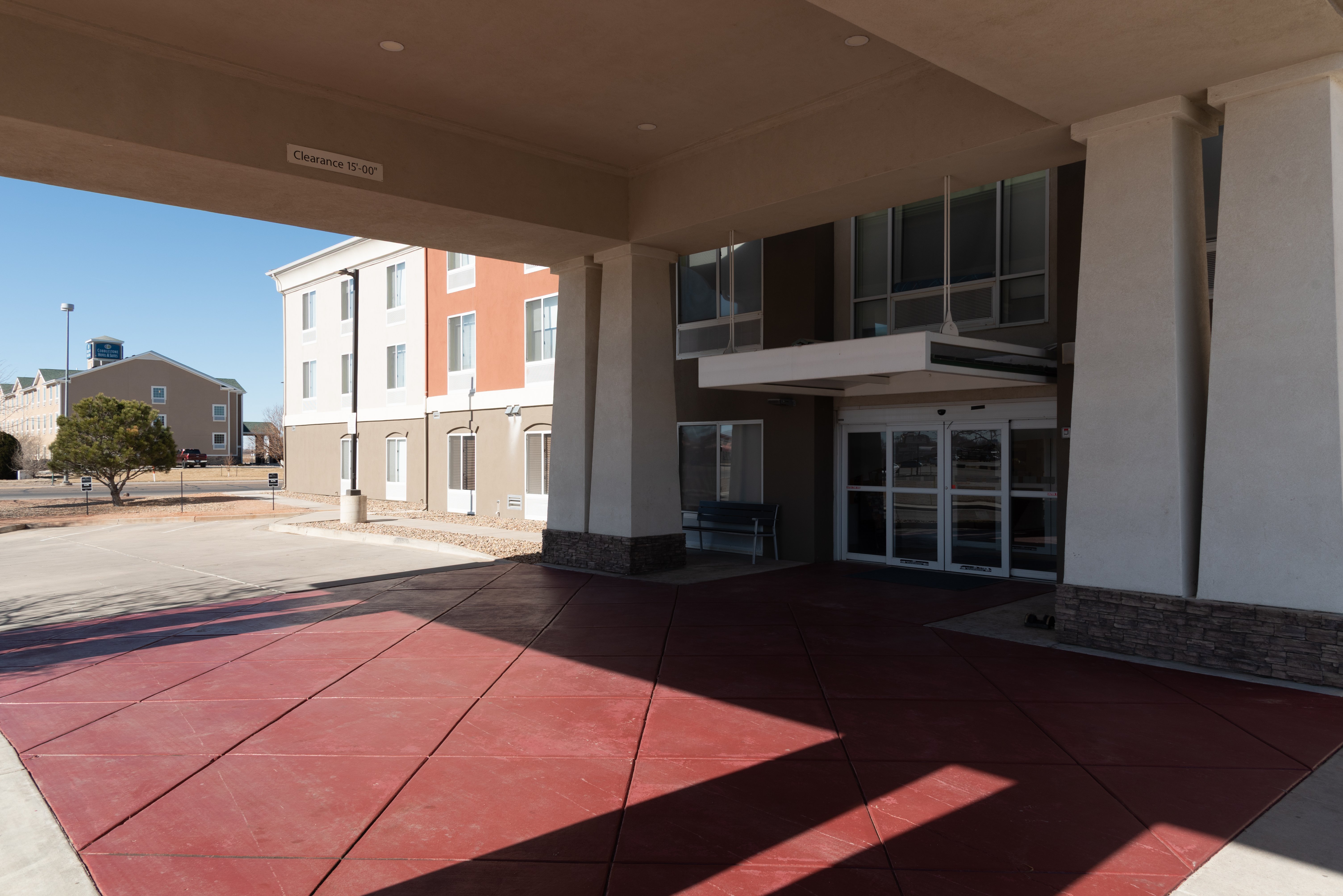 Holiday Inn Express Hotel & Suites Lamar 73/78
