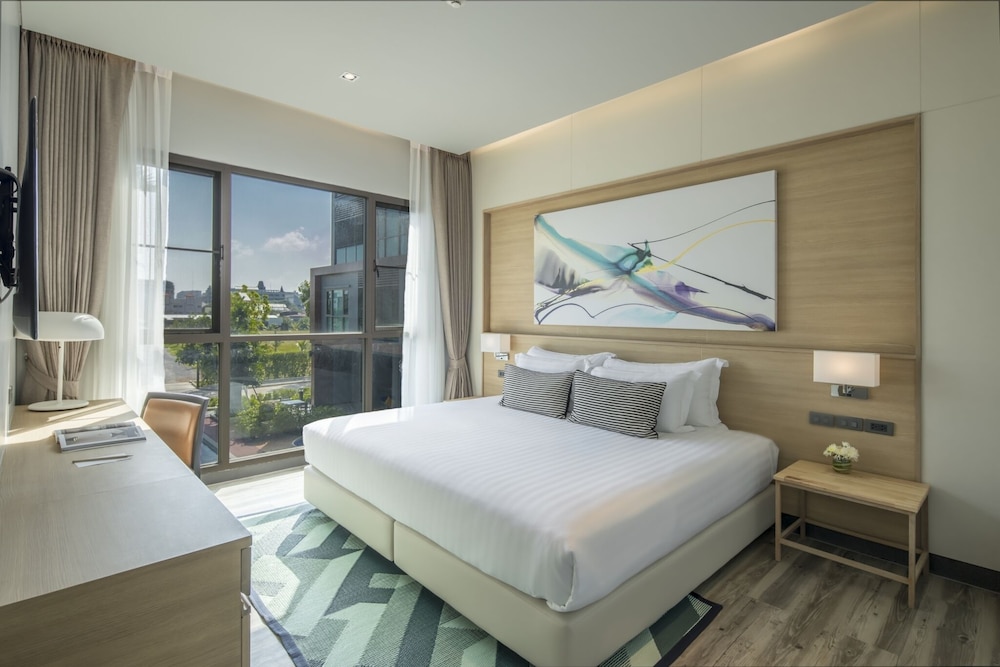 1 Bedroom, Tower
