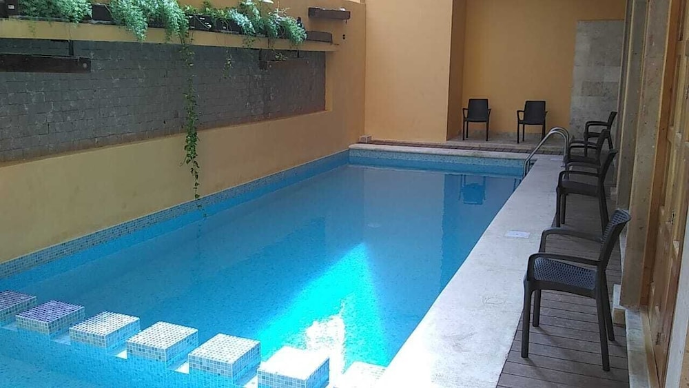 Cancun International Suites Ex Mallorca Hotel And Suites 2/35